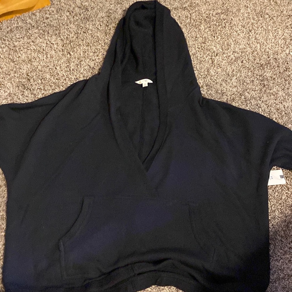 Black hooded pullover
